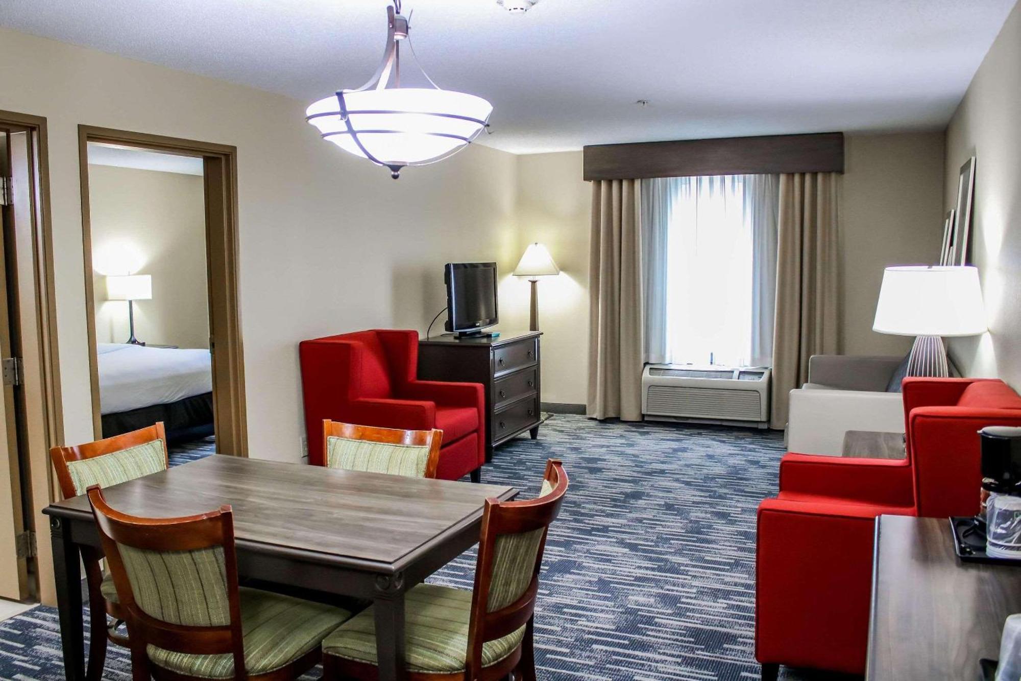 Country & By Radisson, Richmond West At I-64, Va 3* Henrico