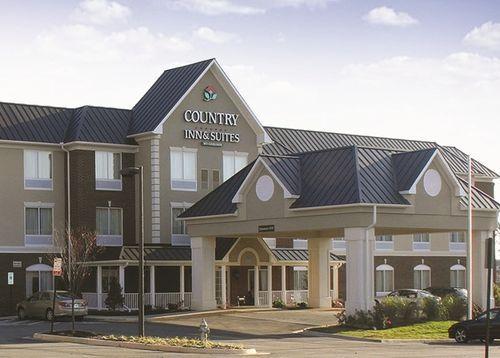 Country & By Radisson, Richmond West At I-64, Va Hotel