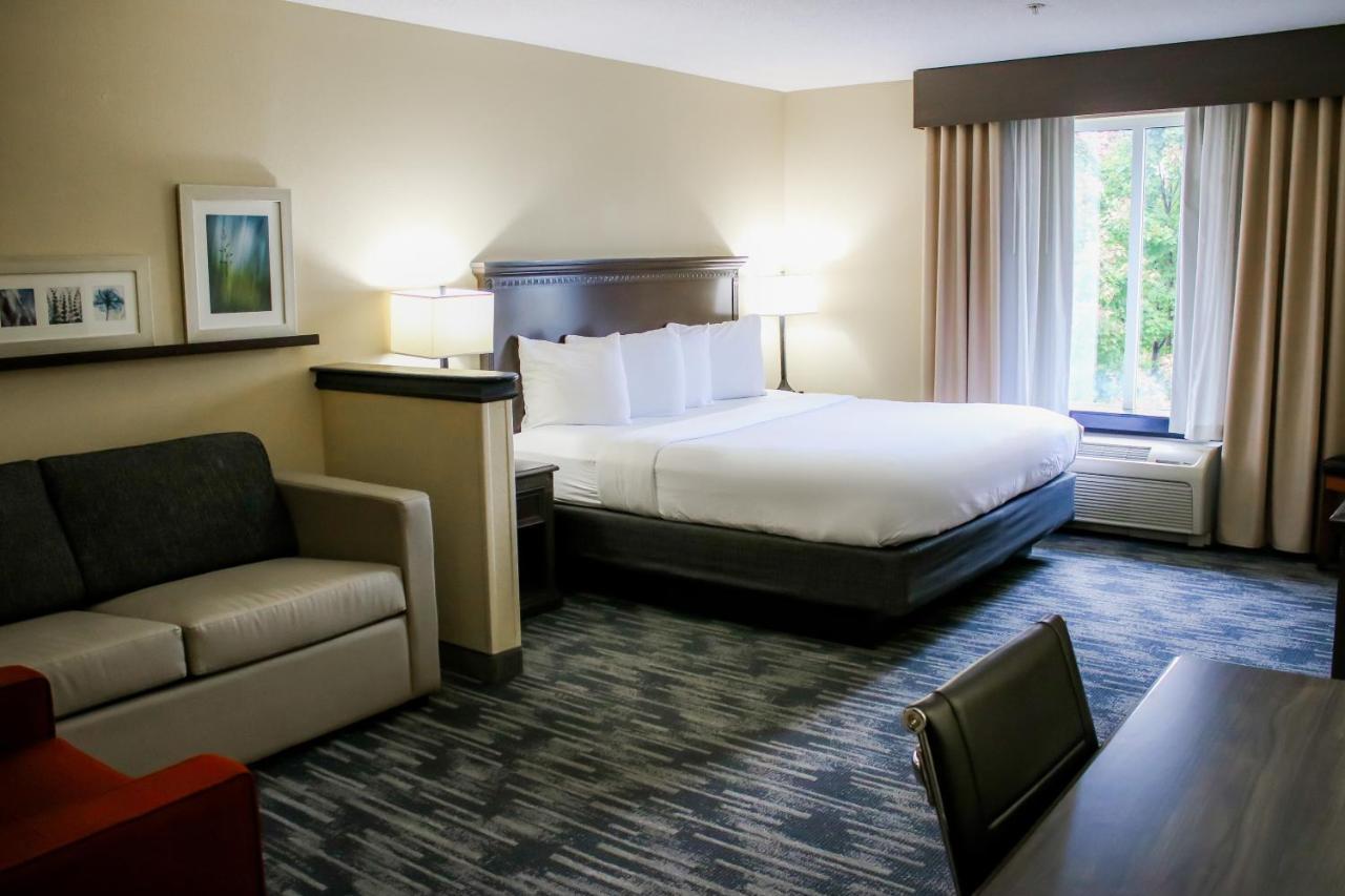 Country & By Radisson, Richmond West At I-64, Va