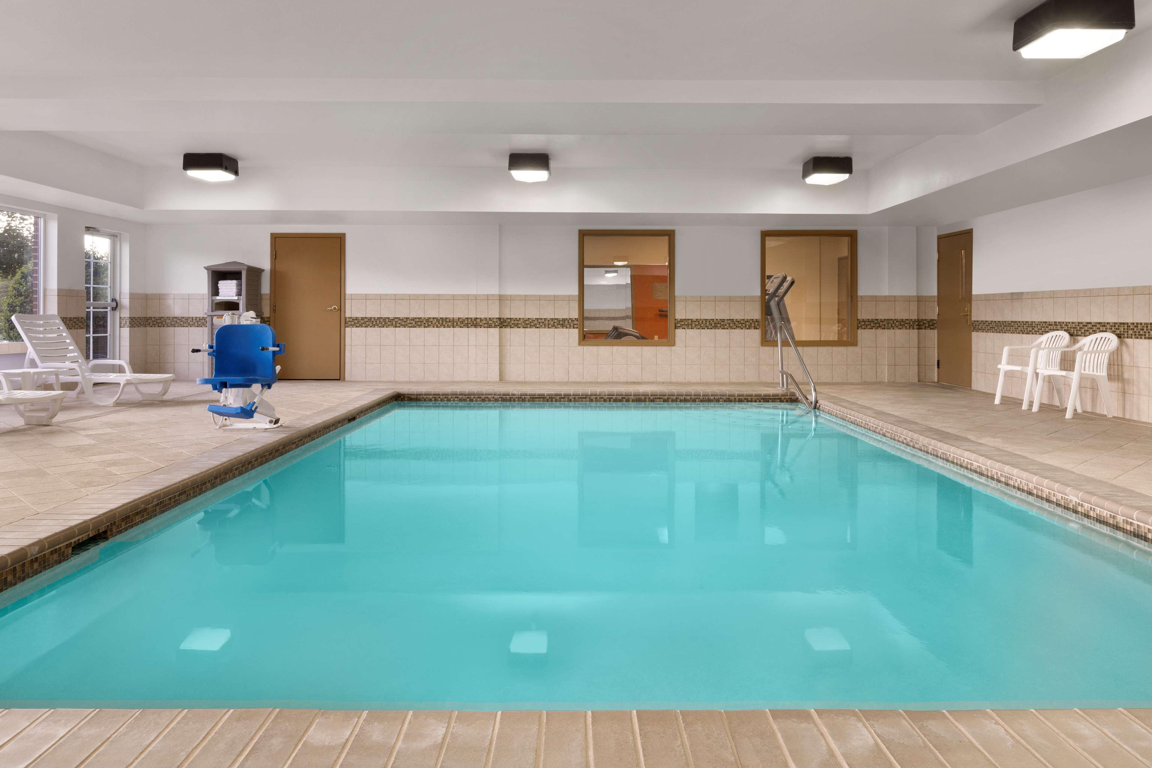 Country & By Radisson, Richmond West At I-64, Va Hotel 3*